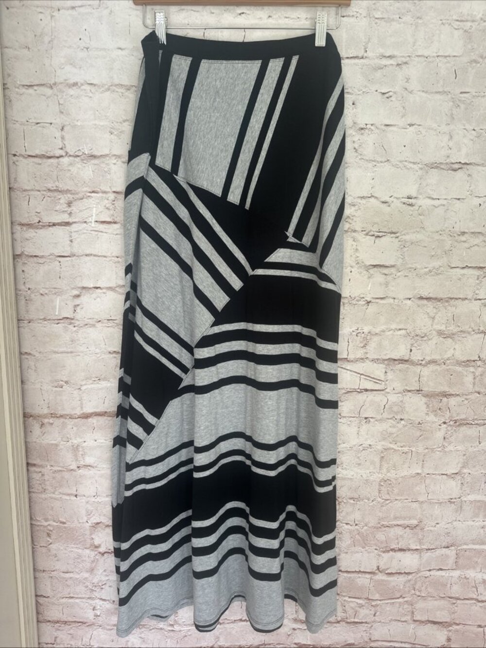 Calvin Klein Performance Maxi Skirt Jersey Knit Black Gray Stripe Modest Size M
